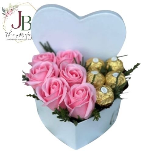 BOX CORAZON DE ROSAS"