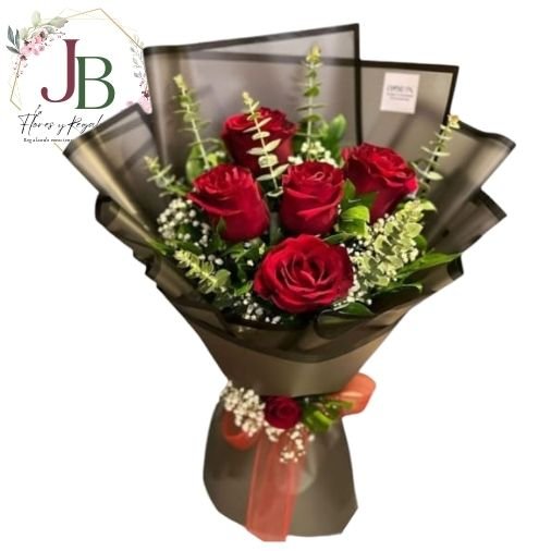 HERMOSO RAMO DE 5 ROSAS"